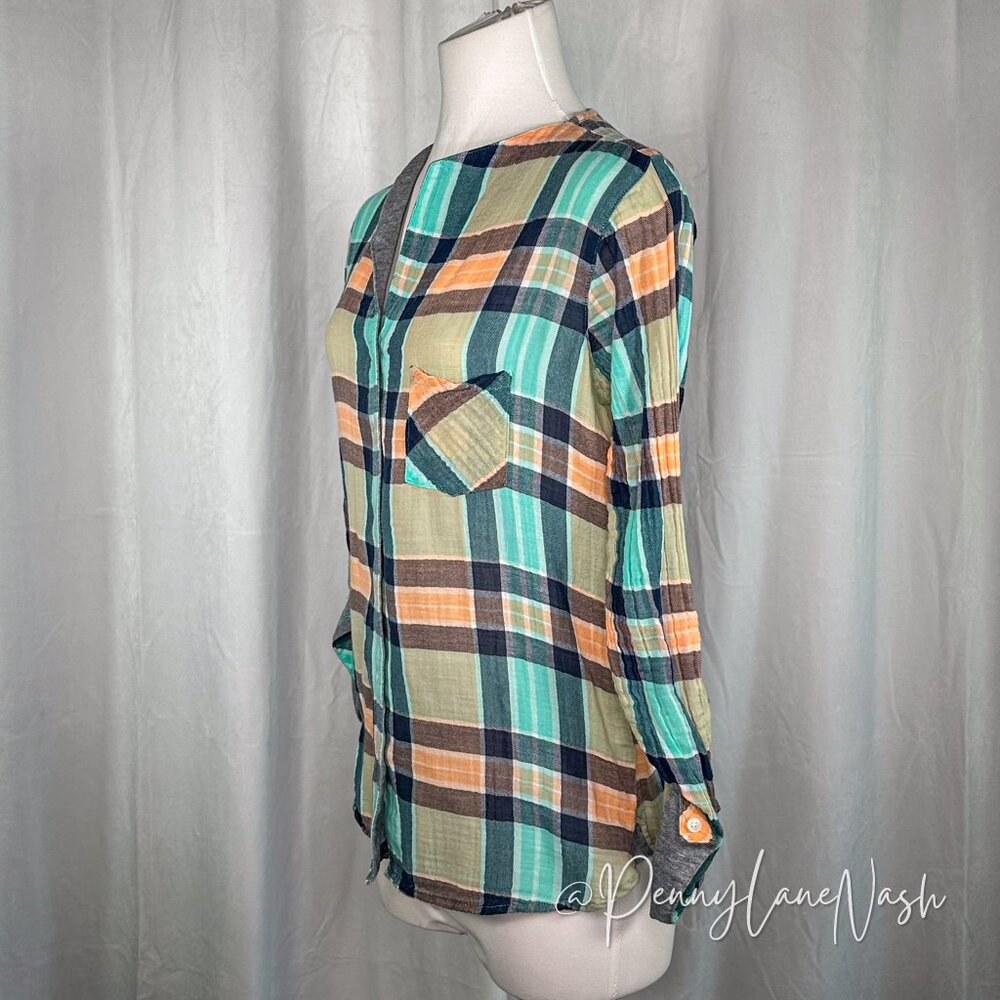 C&C California Split Neck Crinkle Plaid Shirt Canteloupe - Picture 5 of 10